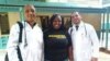 Los médicos cubanos secuestrados en Kenia, Assel Herrera (izq) y Landy Rodríguez (der.), al centro una persona sin identificar. (Facebook).