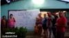 Exigiendo en Las Tunas la liberación del opositor Ernesto Pérez